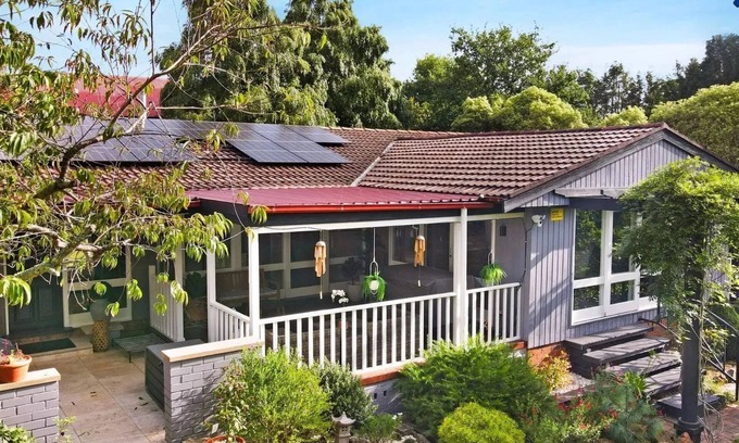 Moss Vale House | Natures Nest on Nari - tranquil retreat