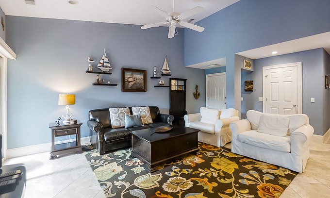 South Beach Condo | Nautical condo with a balcony, & AC - close to pickleball and tennis courts