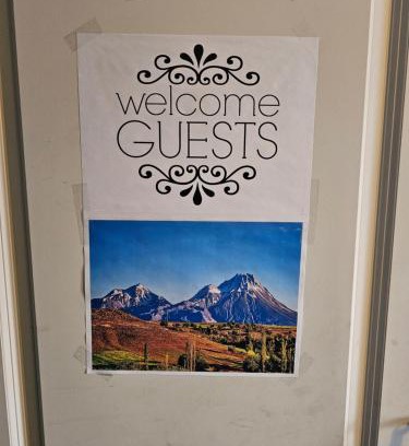 Columbus House | Navarre Guest Rooms