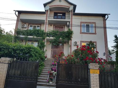 Chernovtsy Bed & Breakfast | Navigator