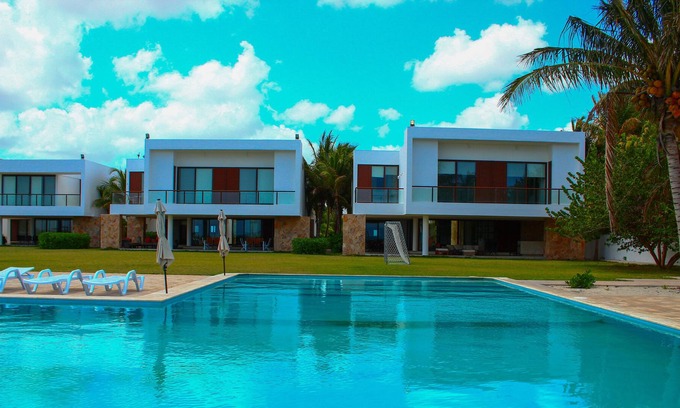 Telchac Puerto House | Naxos 3 Villas Complex