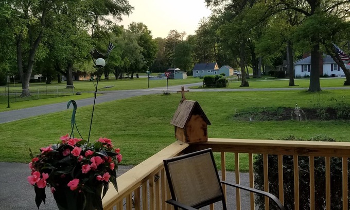 Notre Dame House | ☘ND Location,Location☘0.2mi E of Campus Walk 2 game 6bdr-2bath Home Plus Parking