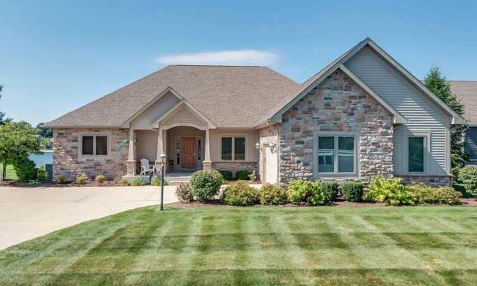 South Bend House | NDU football | NDU graduation | South Bend Special Events