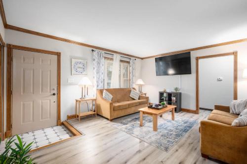 Acton House | Near Downtown Modern Interior - Chapel Hill Charm