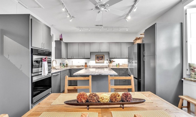 Starkville House | Near MSU | Charming | Grill Deck