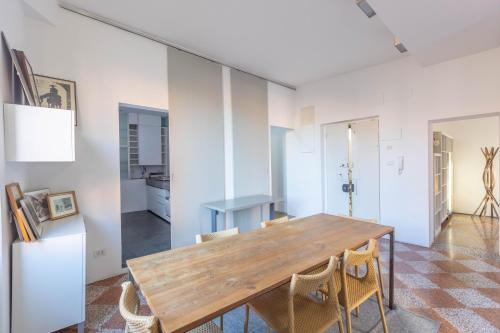 L'antico Ghetto Ebraico Apartment | Nel Ghetto, Bologna by Short Holidays