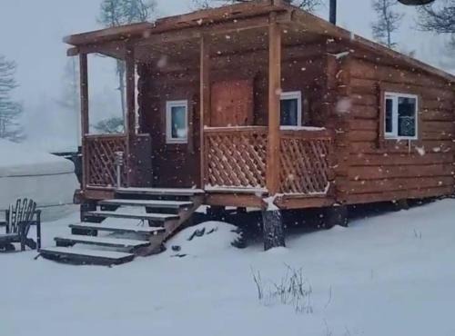 Hatgal House | Nelly's Guest House and Tours