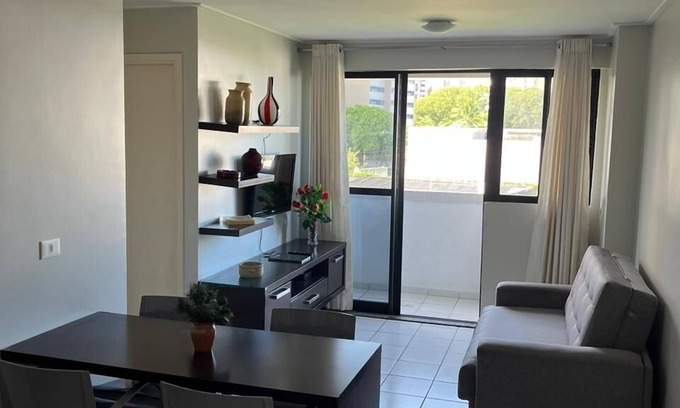 Pajucara Apartment | Neo: Apartment in building on Pajuçara seafront.