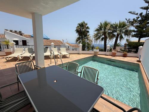 Chimenea Villa | Nerja Paradise Rentals - Villa El Paraiso