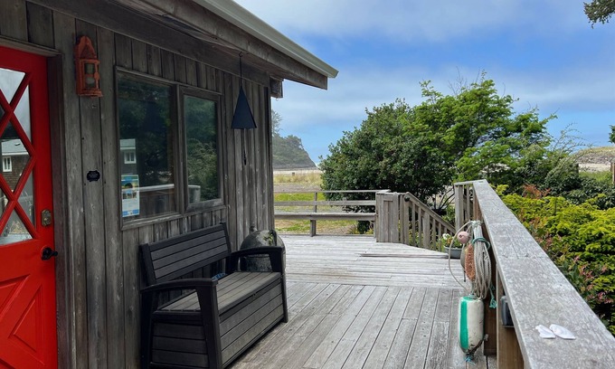 Neskowin Cabin | Neskowin Gem - Beach Front Property