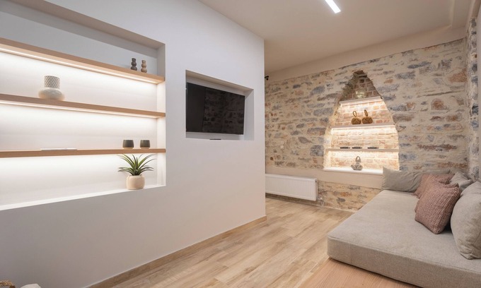 Volos City Centre Apartment | Nest in the City Apartment