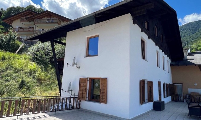 Stelvio Apartment | neu Renovierte Apartmenthaus "ferientreff-stilfs " mit Blick ins Etschtal