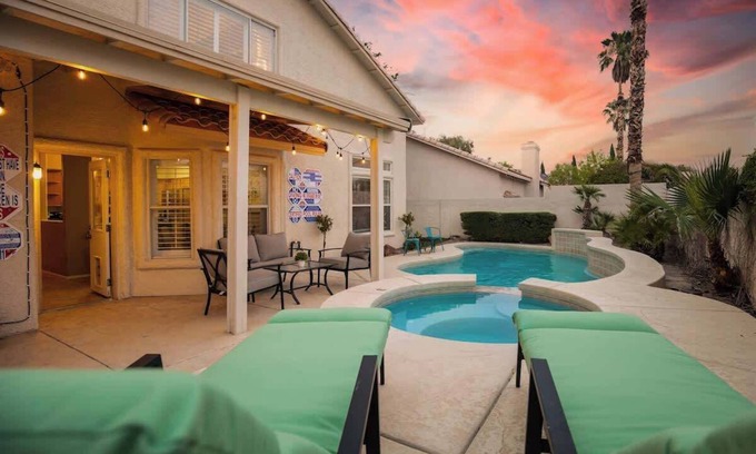 Green Valley House | ❤️New 4BR/3Ba with Pool, 9 miles to LV Strip!