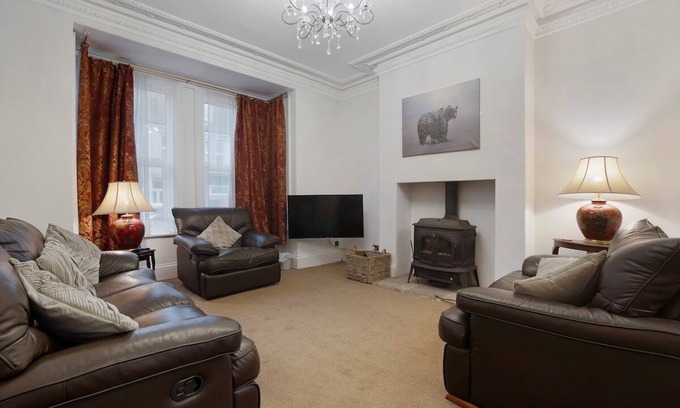 Redcar House | New! 5BR in Queens Street