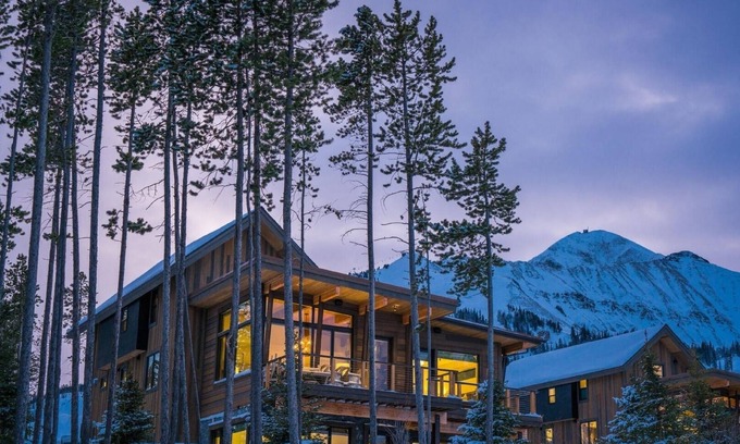 Big Sky House | NEW! 7 Rolling Ridge 6-Bedroom Home with Mountain view