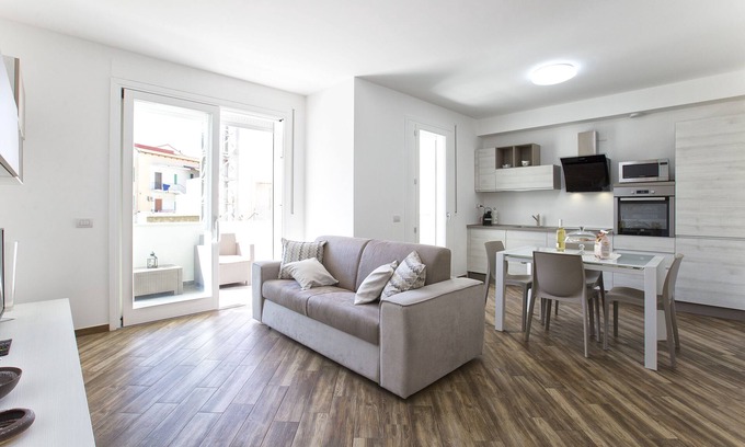 Pivarada Apartment | New and elegant central apartment with box