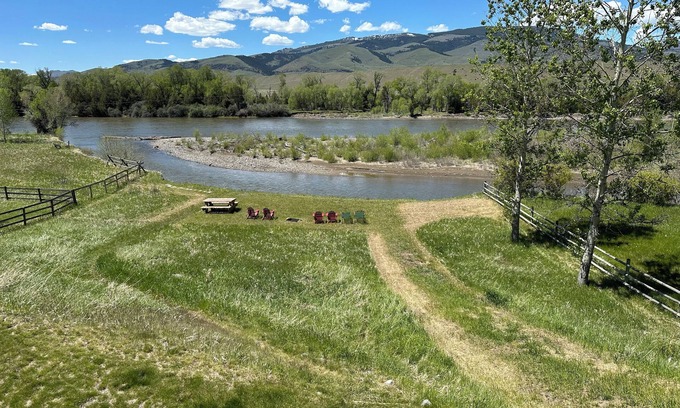 Livingston House | New! Angler's Run on the Yellowstone River