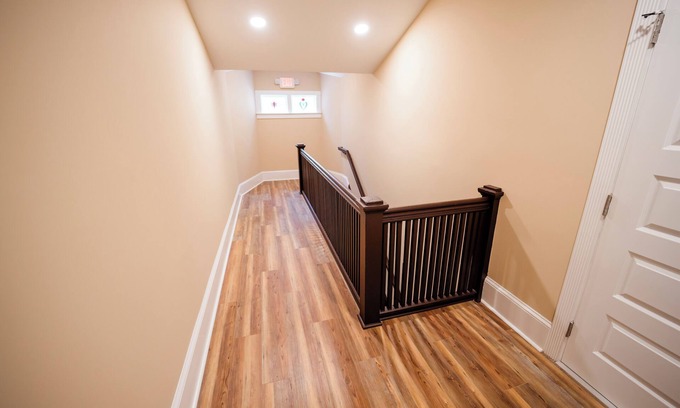 Tifton Apartment | New Apartment in Victorian House. Light filled space with full sized kitchen.