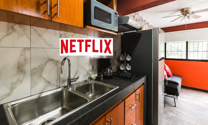 Centro Apartment | New! Apt. w/mini terrace, Netflix, wine cooler, etc. .9 mi. from central sq.