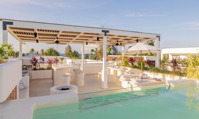 Las Terrenas Condo | New Boho-Chic Beachfront Penthouse w/Dior inspired Rooftop Oasis & Infinity Pool