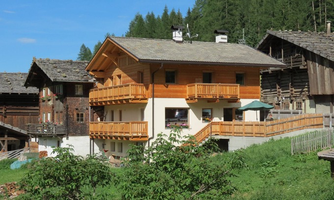 St. Gertraud Apartment | New bright vacation apartment to feel good in the mountains with a wonderful view