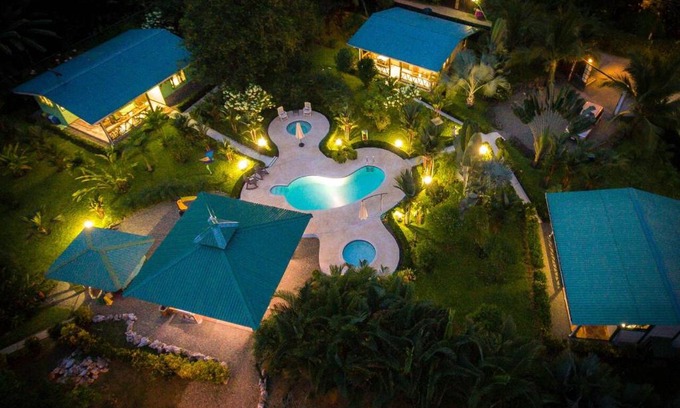 Cahuita House | New Caribe Point