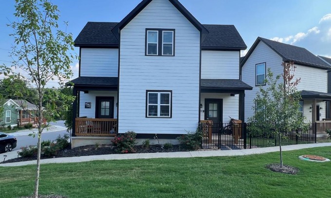 Fayetteville House | New Centennial Park Luxury Smart Home w Courtyard