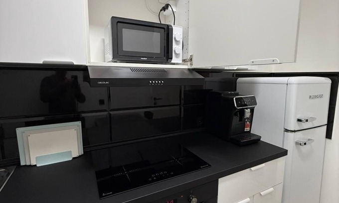 Frillendorf Apartment | New City Apartment Essen, near Messe/Airport DUS