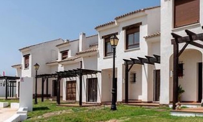 El Ronquillo House | New, cozy country house with fireplace in El Ronquillo