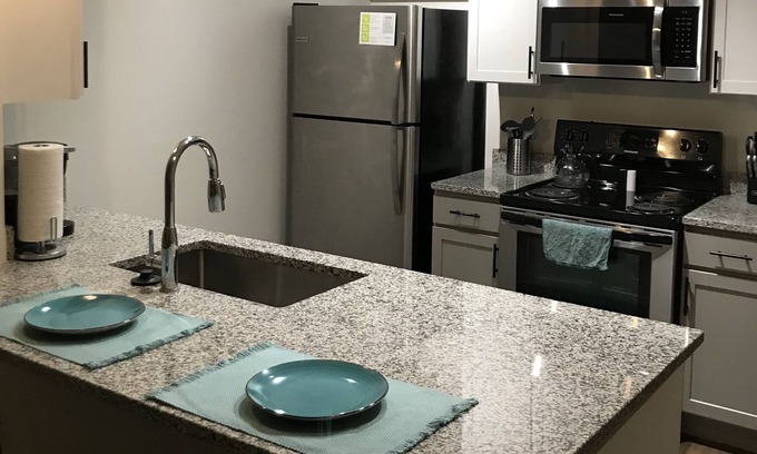 Huber Heights Apartment | *New* Cozy One bedroom with Beautiful Pool