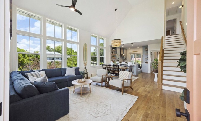 Charleston House | New Custom built 5 bedroom home-5 mins to Folly Beach