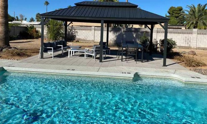 Paradise Valley Village Villa | NEW Desert Stallion