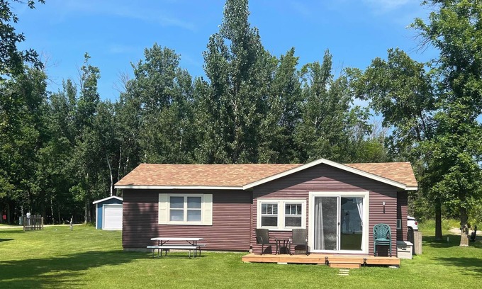Perham Cabin | New! Fishin' on Big Pine, Perham, MN