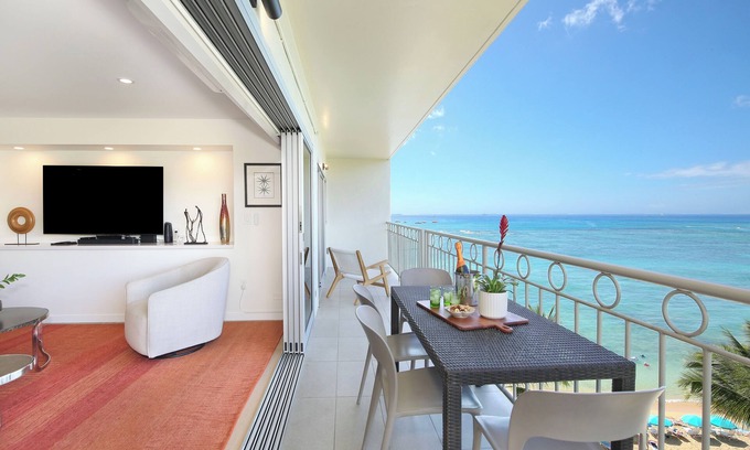 Waikiki Condo | NEW Gorgeous BEACHFRONT Condo with Fabulous Ocean Views! Fully Renovated!