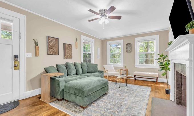 Judson House | NEW! Great for long Stays, 2 miles to Downtown