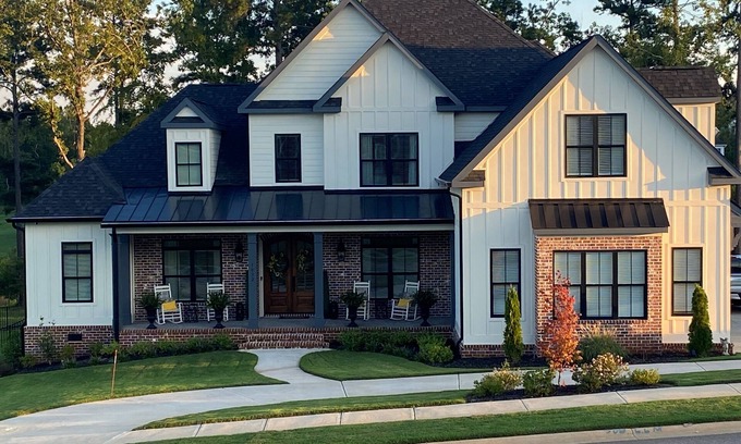 Evans House | New Home on Golf Course 11 Miles from Augusta National