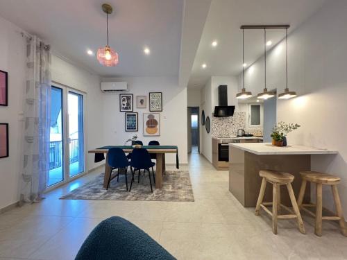 Koukaki Apartment | NEW! Incredible 1BR Apt in Koukaki with AC