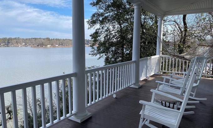 Gold Nugget Point House | New! Lakefront, family-friendly 7-bedroom home, big water view, volleyball court