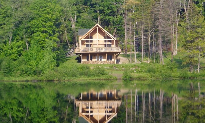 Wilmington Ski Chalet | New Lakefront Log Home