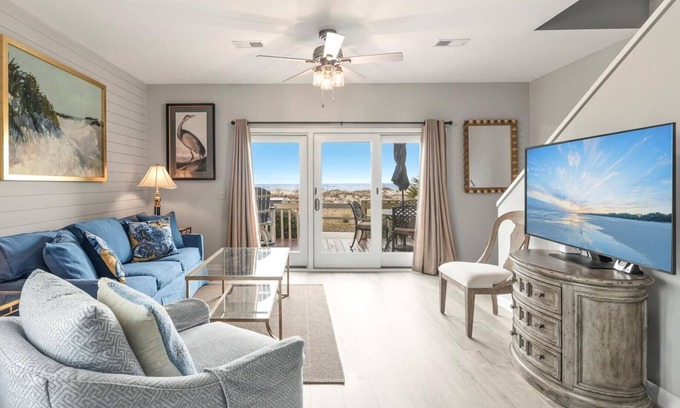 Isle of Palms Condo | New Listing! - 11A Mariners Walk - Ocean Front