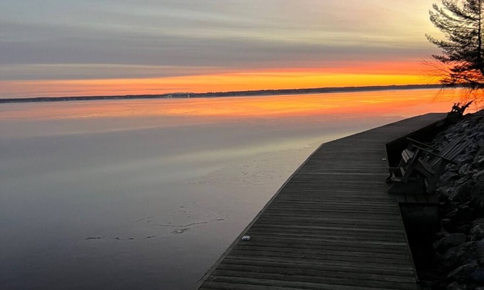 Mauston Condo | New Listing-Castle Rock Lake Condo