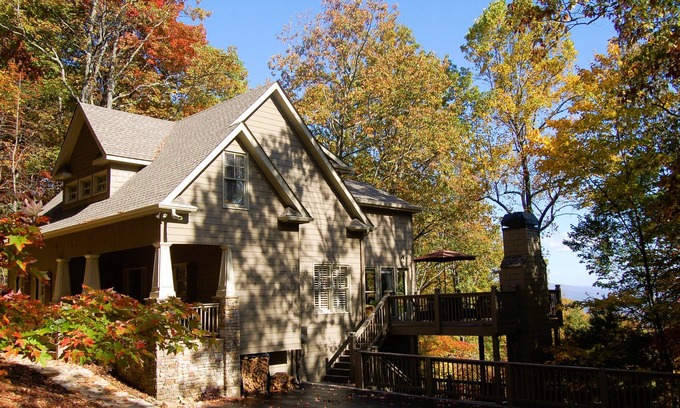 Big Canoe House | New Listing In Popular Big Canoe - Stunning Mountain View!