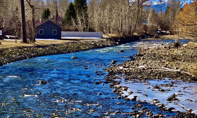 Absarokee House | New Listing! Rosebud Creek Home - Waterfront home in historic Absarokee, Montana