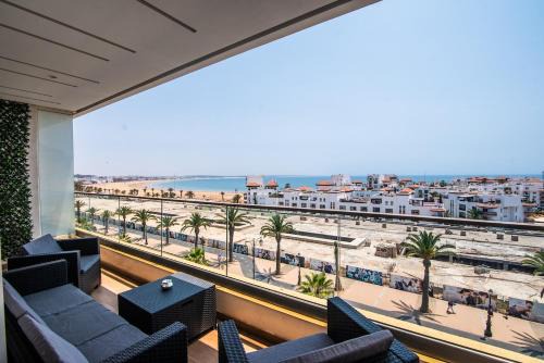 Secteur Touristique Apartment | New Luxury Apartment 130sqm with SeaView WiFi Unlimited with Optical Fiber