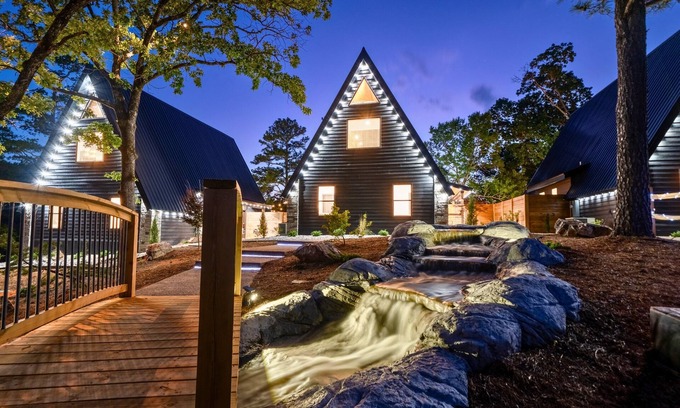 Mid America Cabin | New Modern A-Frame Cabin w/Pool Near Hot Springs