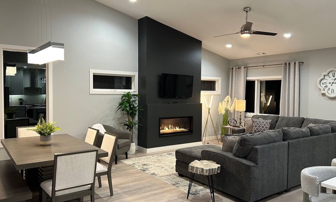 May City House | New Modern Comfort