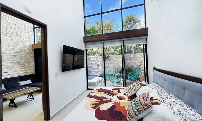 Puerto Morelos House | NEW Modern Home w/Private Pool ~10 mi to the beach