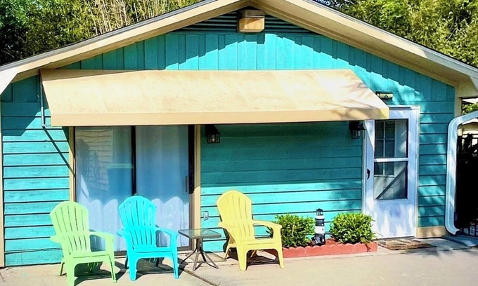 Surfside Beach Cottage | NEW OWNER/NEWLY RENOVATED~1bdrm Cottage~safe neighborhood~1mile to beach~Sleeps4