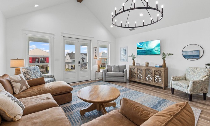 Audubon Place House | NEW ~ Sandy Clam V ~ Sleeps 11