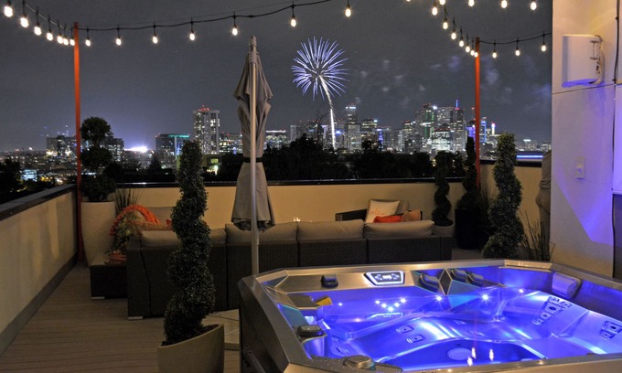 Jefferson Park House | NEW! Spacious and Modern Highlands Townhome with Breathtaking City Views!